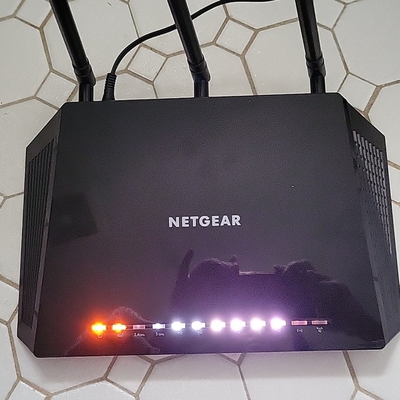 Neatgear AC1750 smart wifi router - Picture 4 of 4